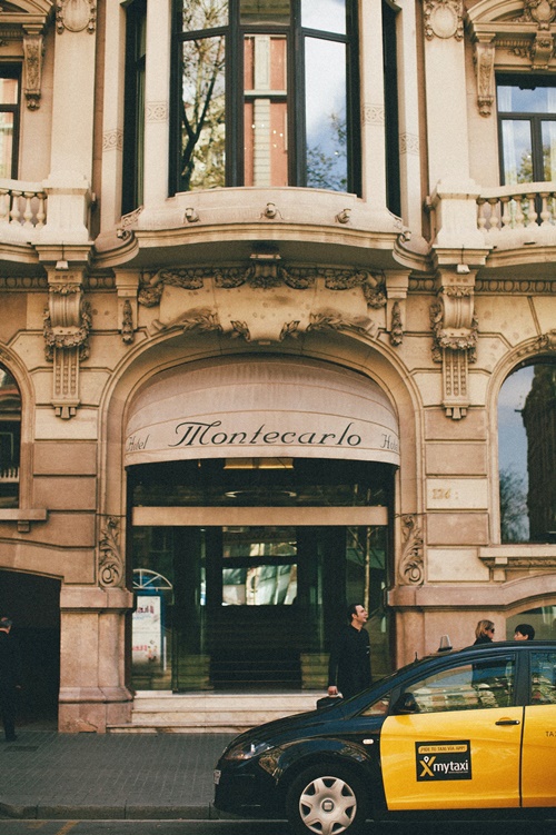 divano ignifugo per hotel